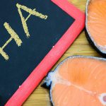 DHA (Dokosaheksaenoik Asit) Nedir? Faydaları Nelerdir? DHA (Dokozahekzaenoik Asit)